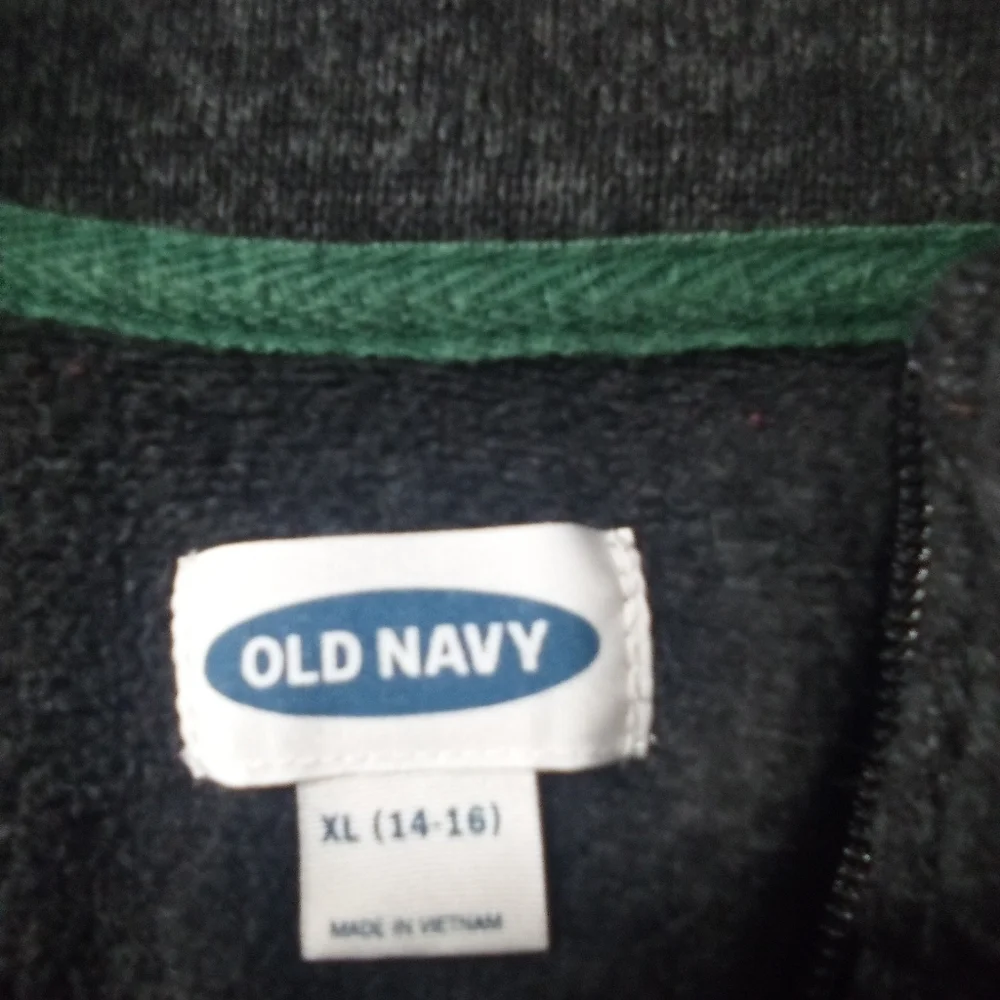 Old Navy sweater size xl (14-16) ( Bag O )